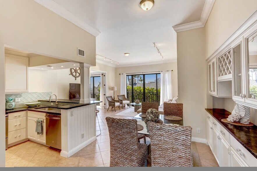 Building Photo - 1604 S Ocean Ln