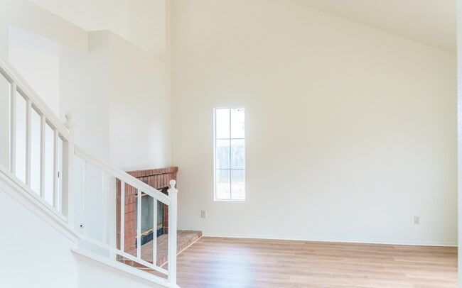 Building Photo - 13476 Altamar Cir