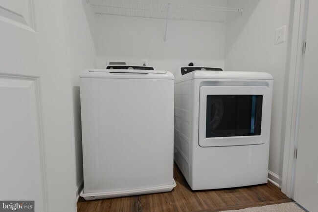 Building Photo - 25 Nymph Rd