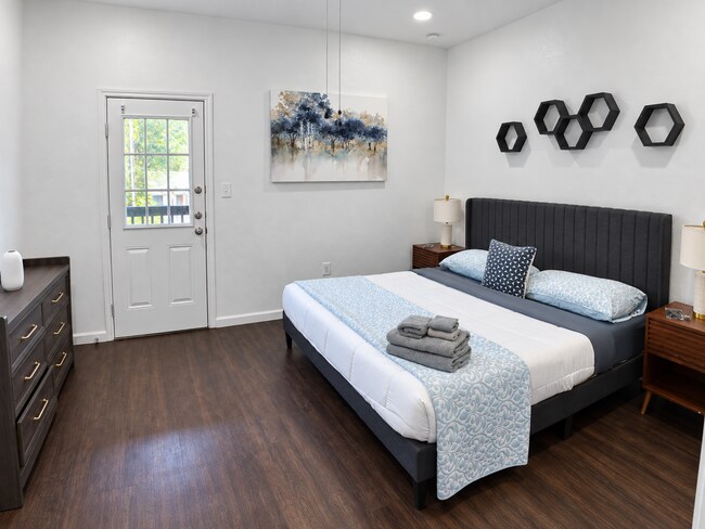 Building Photo - Fully Furnished 2024 Build Minutes from Downtown San Antonio