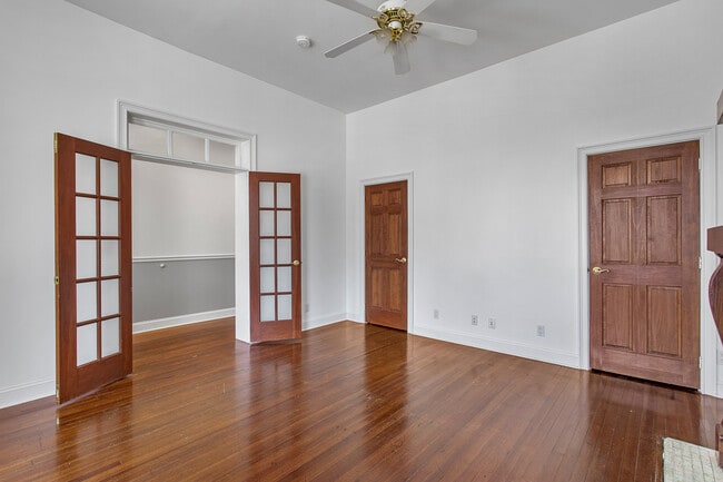 Building Photo - 2602 W Grace St