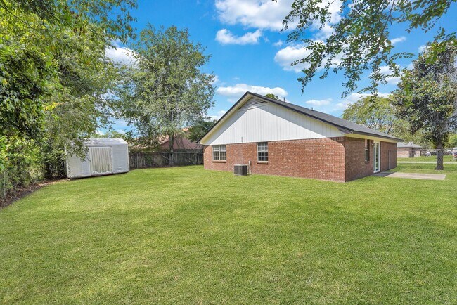 Building Photo - 734 Timber Ridge Trail