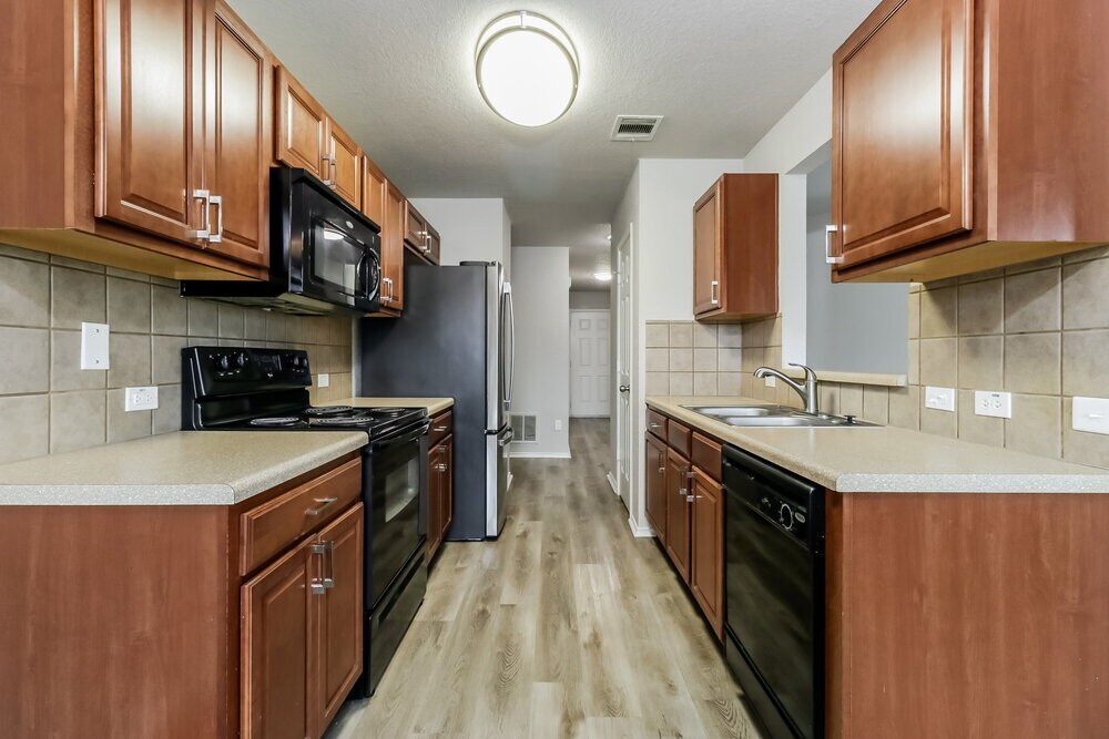 Building Photo - 331 Altamont St