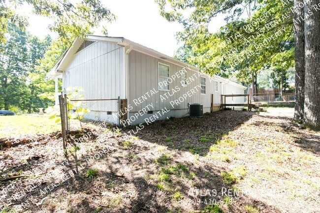 Building Photo - 7436 Hitching Post Dr