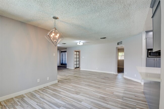 Building Photo - 1056 E Oakey Blvd