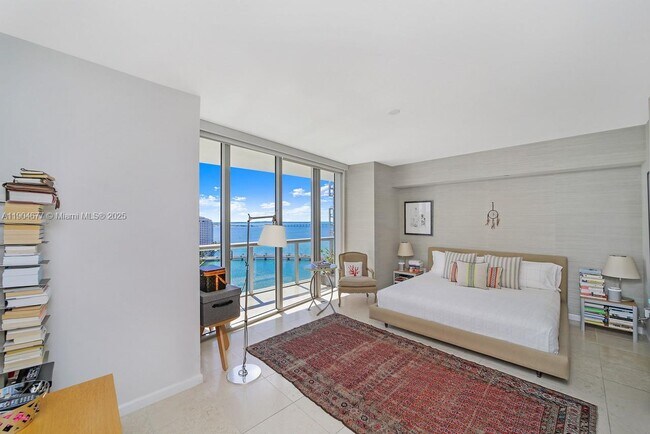 Building Photo - 465 Brickell Ave