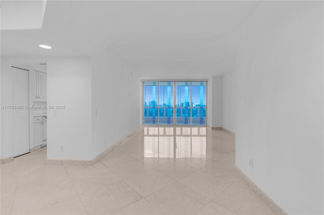 Building Photo - 21205 Yacht Club Dr