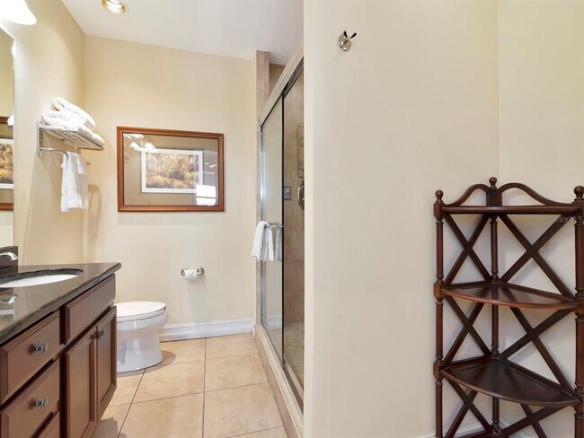 Building Photo - 13941 Clubhouse Dr