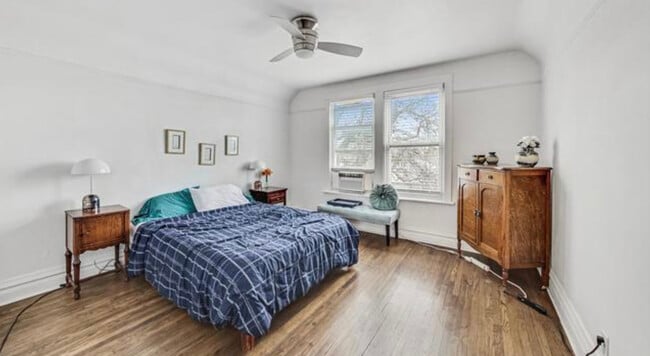 Building Photo - 1936 N St Louis Ave