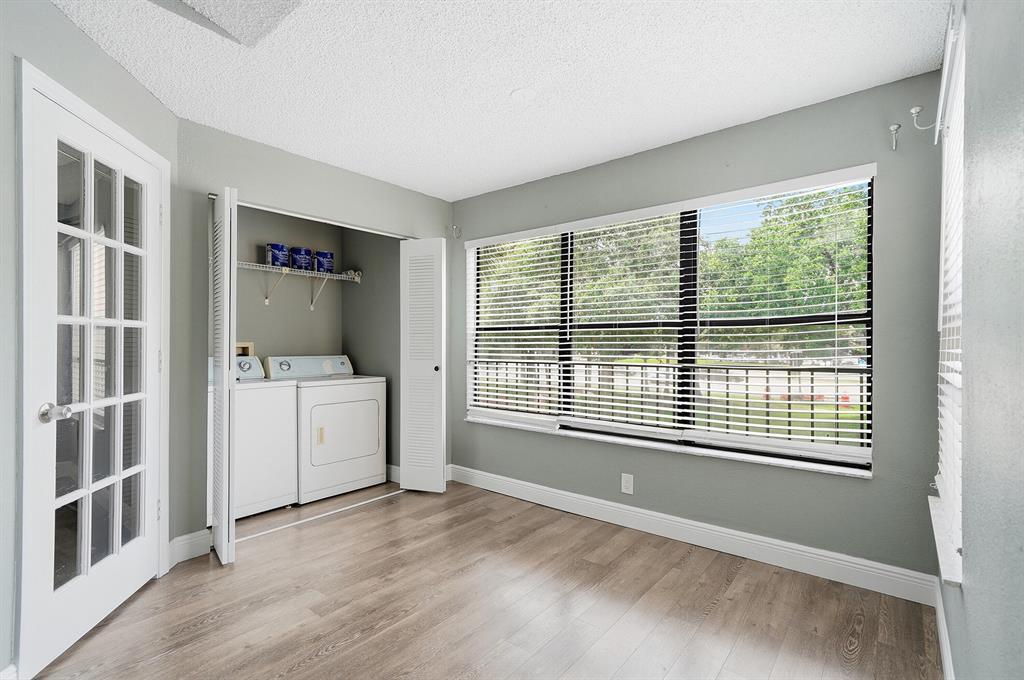 Building Photo - 2900 S University Dr