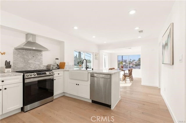Building Photo - 503 Oleander Dr