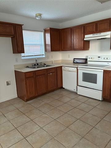 Building Photo - 105 Cottonwood Ln