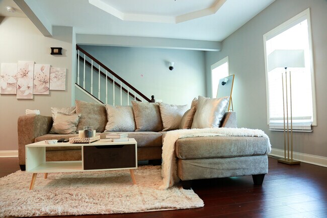 Building Photo - 701 McWilliams Rd SE