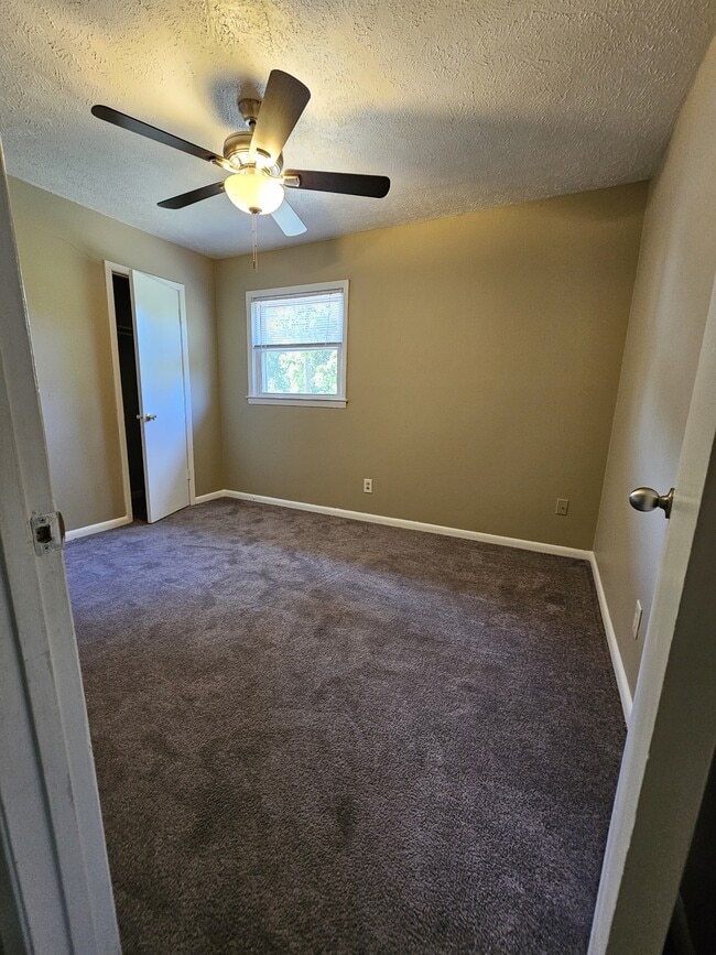 Building Photo - 3210 Tallywood Dr