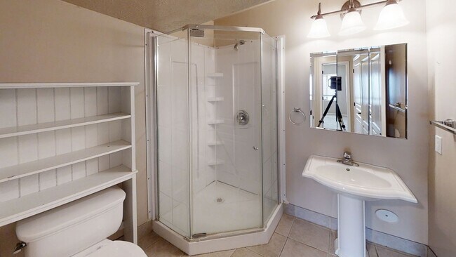 Building Photo - Great Lehi Home in the Colony Pointe Neigh...
