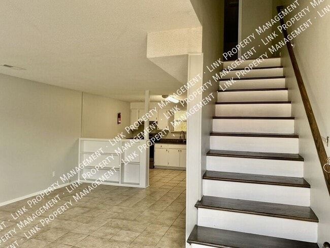 Building Photo - 1636 Keeble St