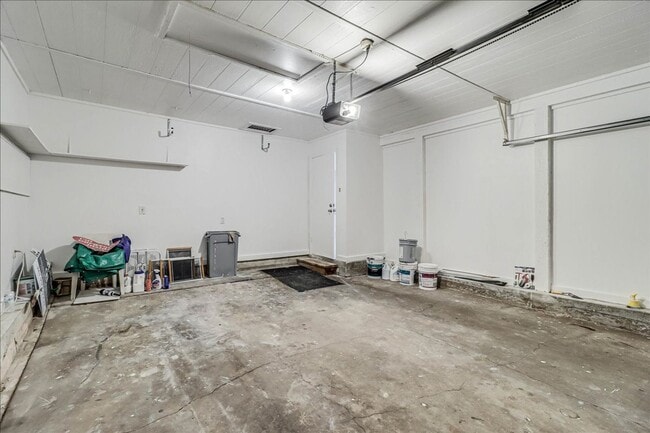 Building Photo - 1022 Herndon St