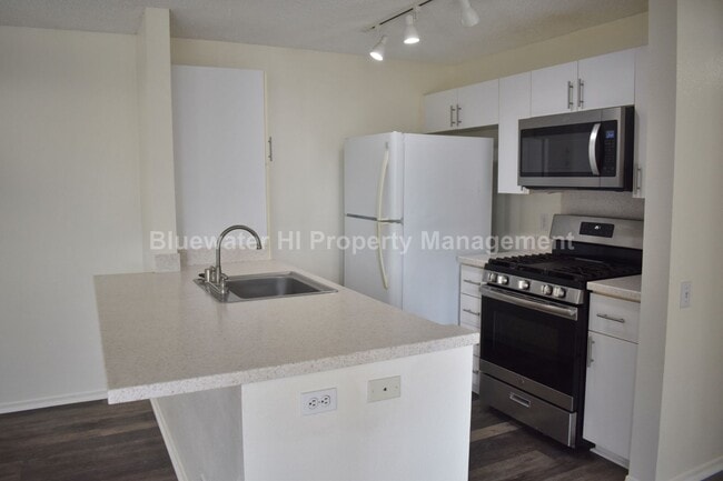 Building Photo - Desirable 2/2/2 Sun Rise Townhome (Ewa Beach)
