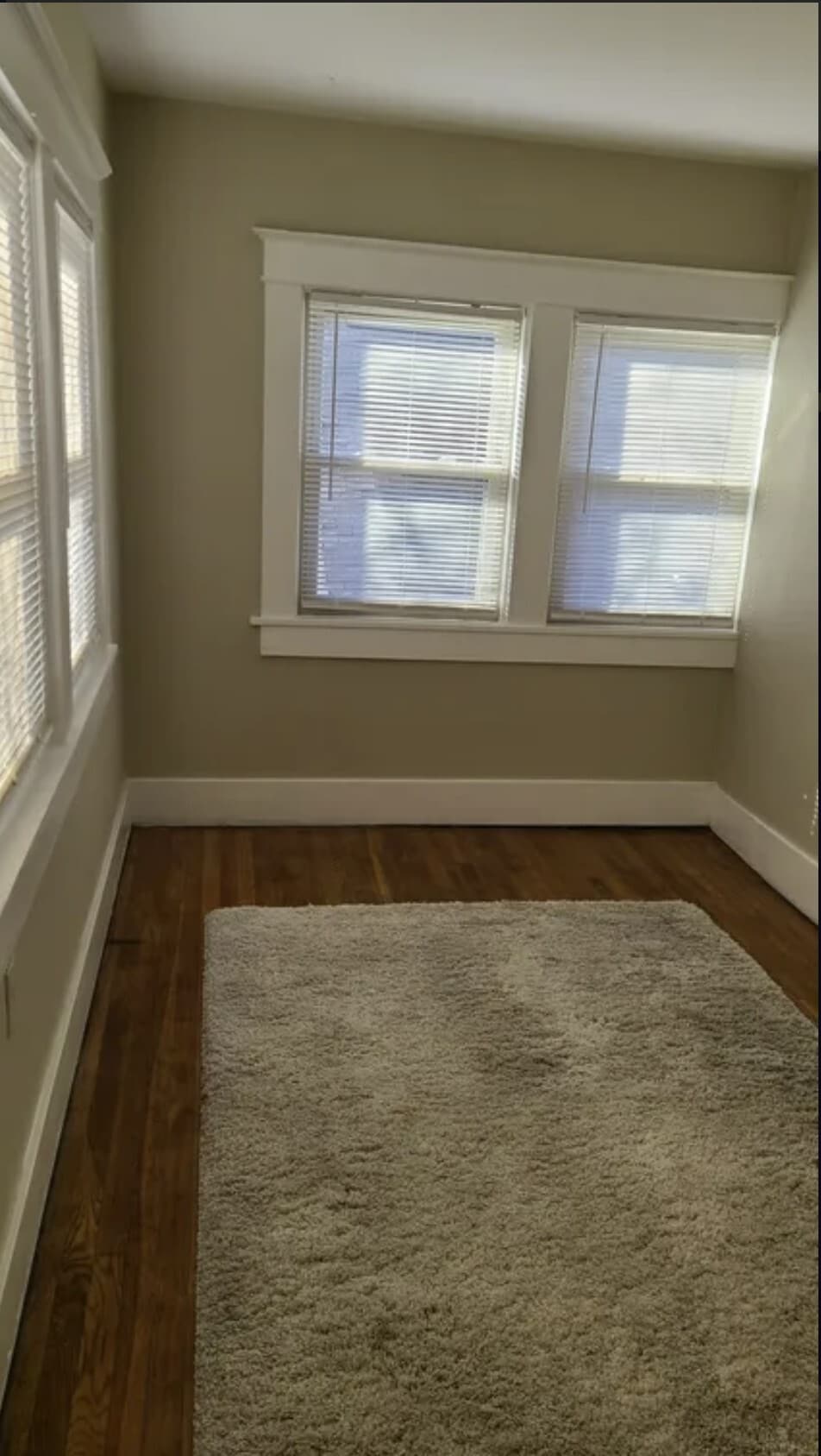 Building Photo - 2375 Parkway Pl