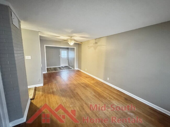 Building Photo - 3588 Hendricks Ave