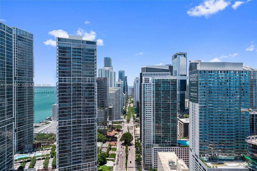 Building Photo - 200 Biscayne Boulevard Way