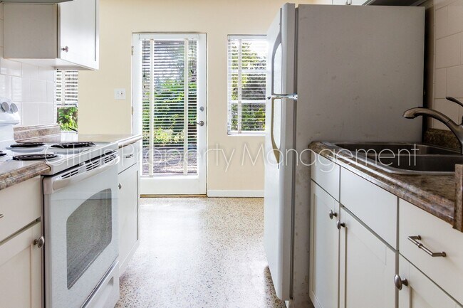 Building Photo - Charming Apartment in Thornton Park