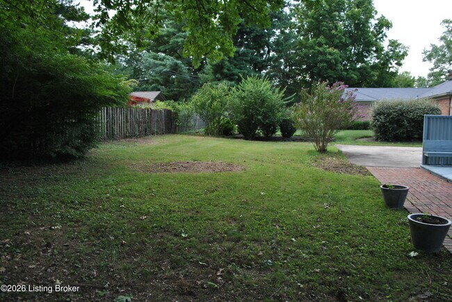 Building Photo - 2706 Lime Kiln Ln