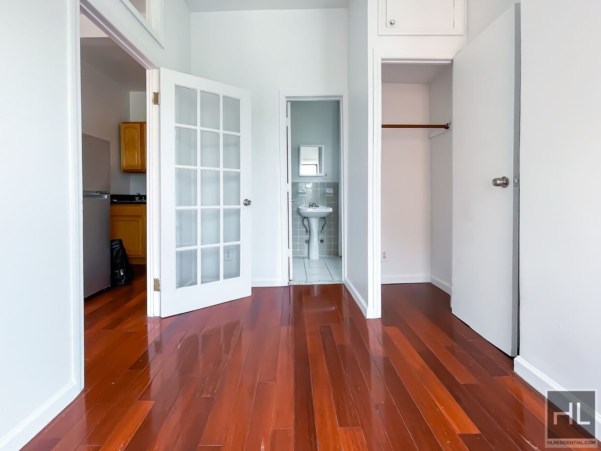 Building Photo - GREENE AVENUE / NO FEE / 2-Months Free / Charming Bed-Stuy 1-Bed 1-Bath / Prime Location