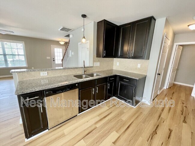 Building Photo - 12 Agdon Landing