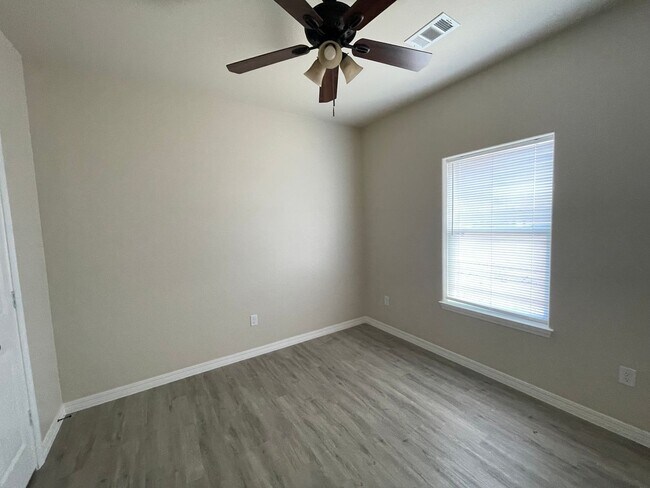 Building Photo - NEW BUILD Durant 4 bed 2 Bath 1 story sing...