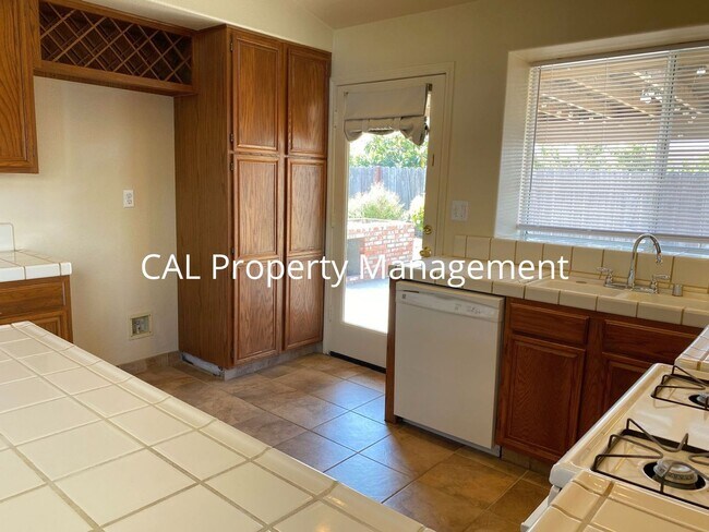 Building Photo - 3 Bed/ 2 Bath home in Soledad, CA