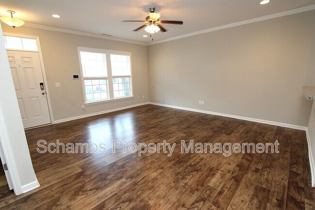 Building Photo - 1043 Myers Point Dr