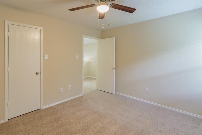 Building Photo - 14 S Vesper Bend Cir