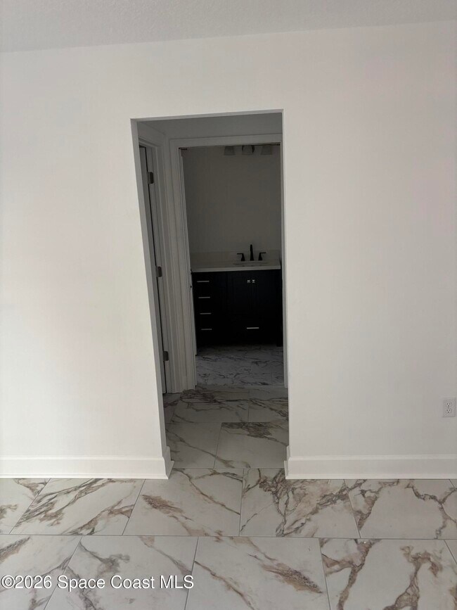 Building Photo - 1109 Martha Lee Ave