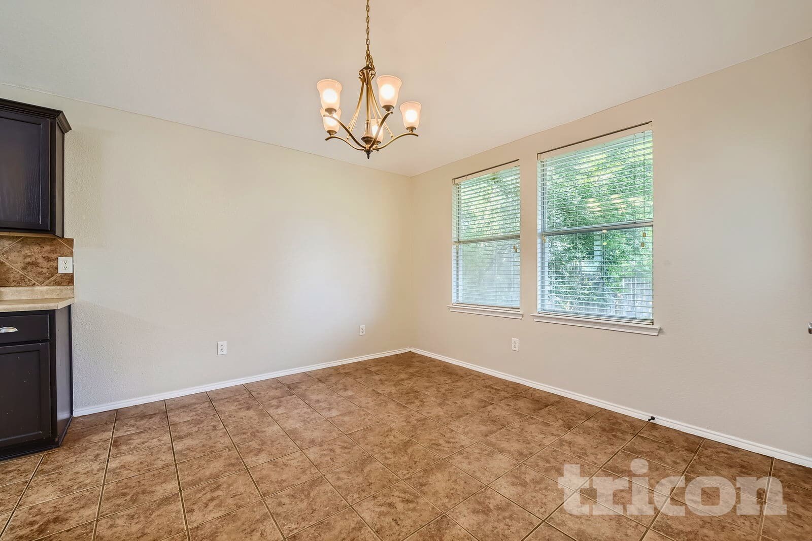 Building Photo - 13129 Padre Ave