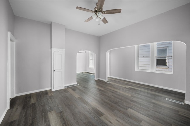 Building Photo - 416 Colburn St