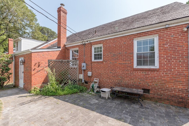 Building Photo - 3710 Cary Street Rd