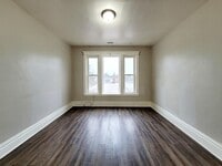 Building Photo - 440 Leonard St NW