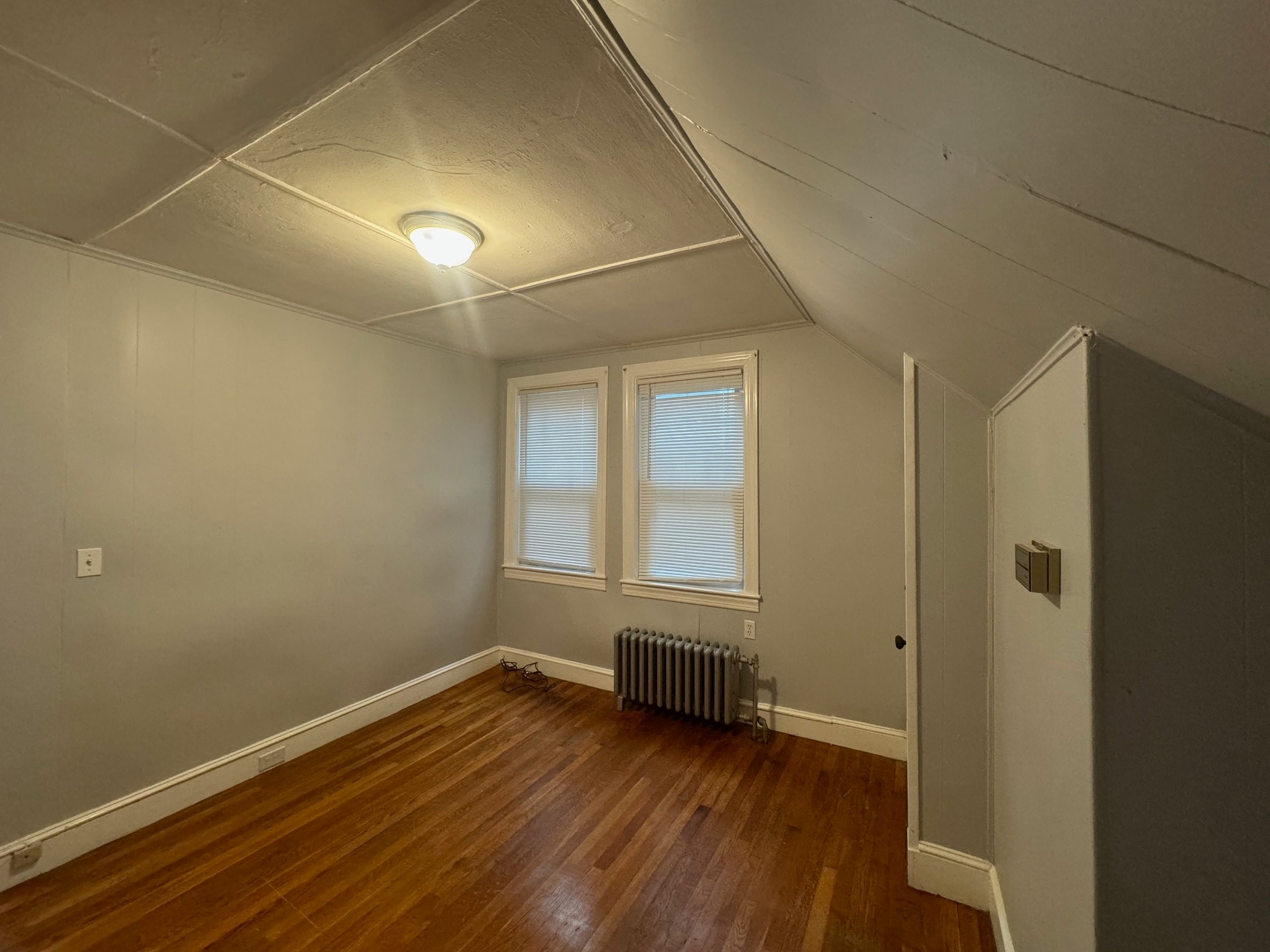 Building Photo - 88 Porter St