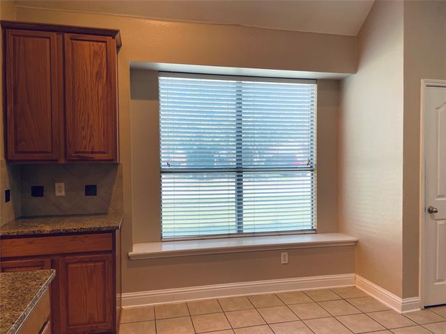 Building Photo - 3007 Pinecrest Dr