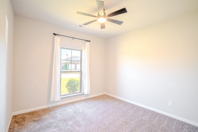 Building Photo - 14145 Lannister Ln