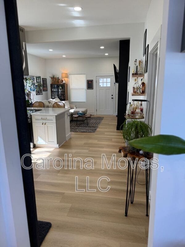 Building Photo - 6 10th St