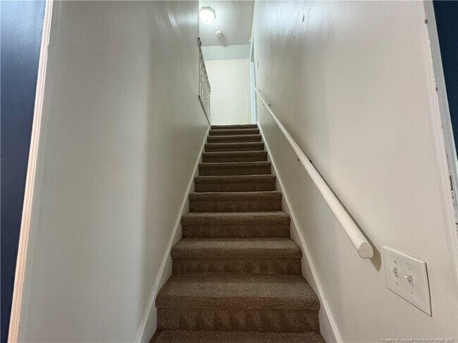 Building Photo - 405 Bannerman Pl