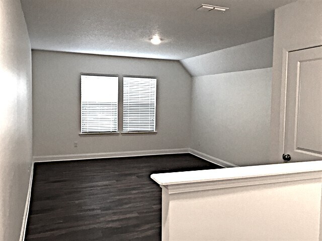 Building Photo - 34 Tristan Ct