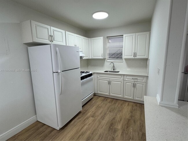 Building Photo - 6705 SW 44th St