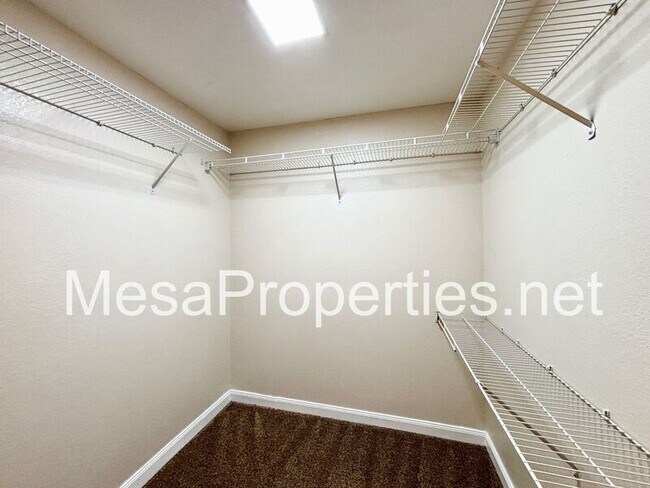 Building Photo - 16481 Silica Dr