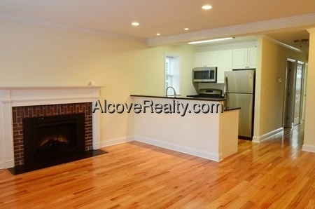 Primary Photo - 65 Langdon St