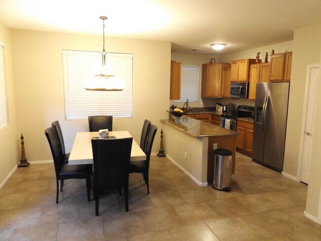 Building Photo - 4388 E Selena Dr