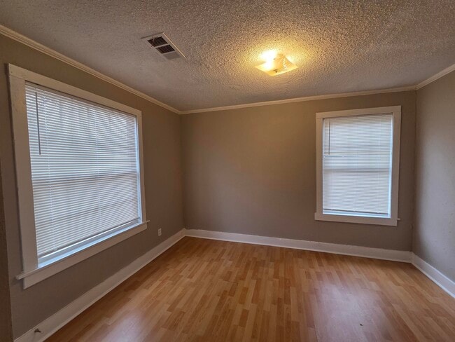 Building Photo - 3458 Radford Rd