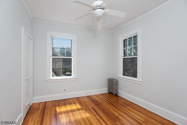 Building Photo - 170 Carteret St